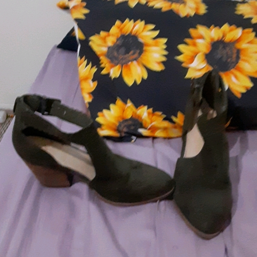 Green heels